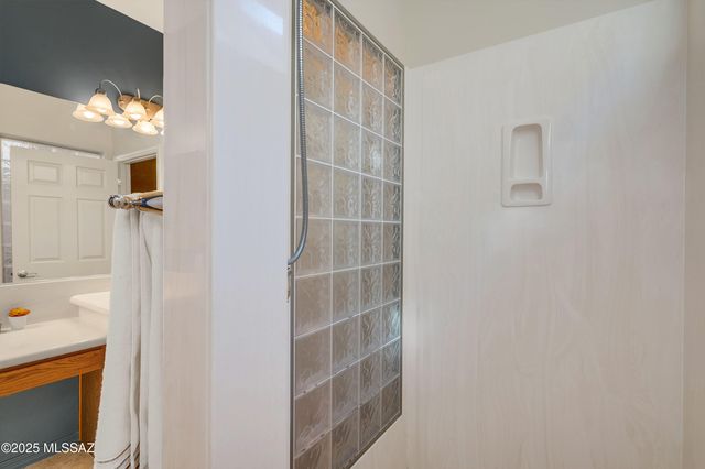 631 W Aspenwood Street, Green Valley, AZ 85614