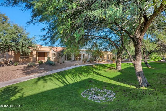 631 W Aspenwood Street, Green Valley, AZ 85614