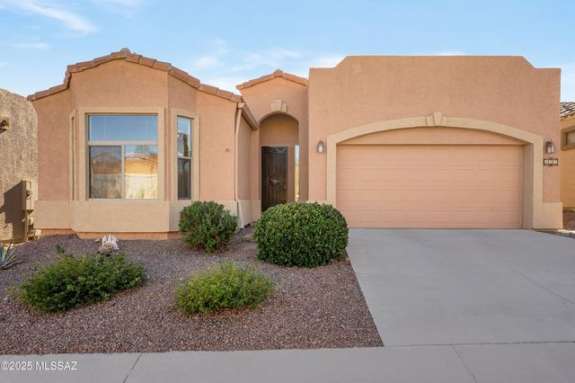 631 W Aspenwood Street, Green Valley, AZ 85614