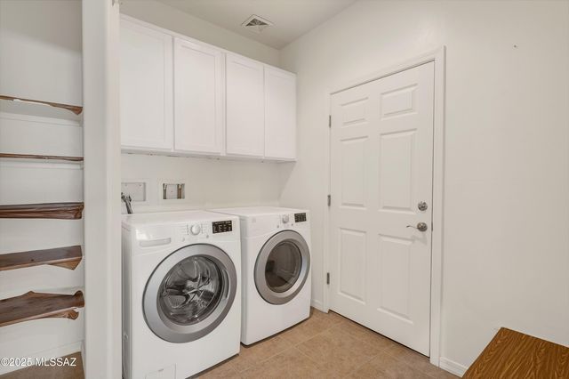 631 W Aspenwood Street, Green Valley, AZ 85614