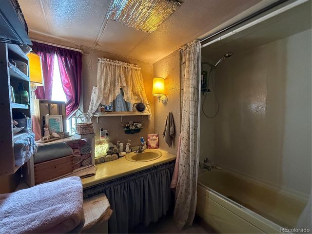 1211 Otter Lane, Alamosa, CO 81101
