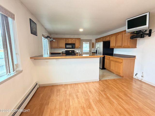 285 Flower Street, Anchorage, AK 99508