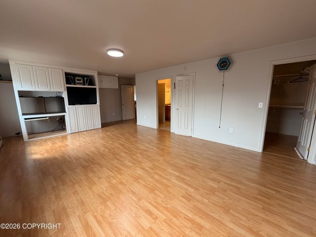 285 Flower Street, Anchorage, AK 99508