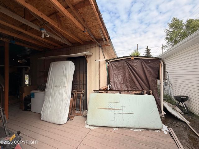 285 Flower Street, Anchorage, AK 99508