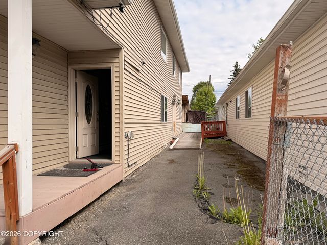 285 Flower Street, Anchorage, AK 99508
