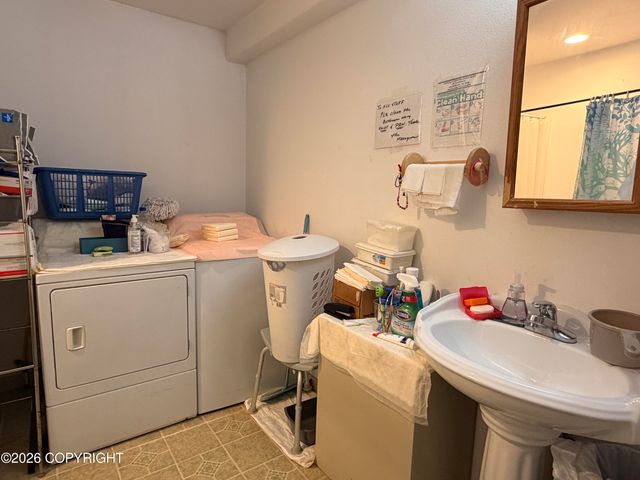 285 Flower Street, Anchorage, AK 99508