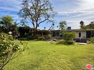 206 Oak Meadow Road, Sierra Madre, CA 91024