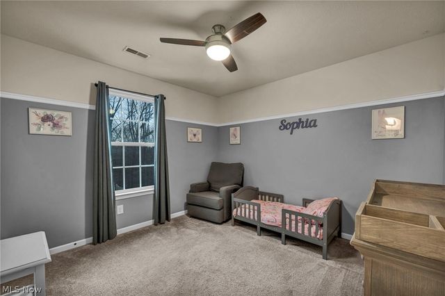 5600 W Longridge Drive, Seven Hills, OH 44131