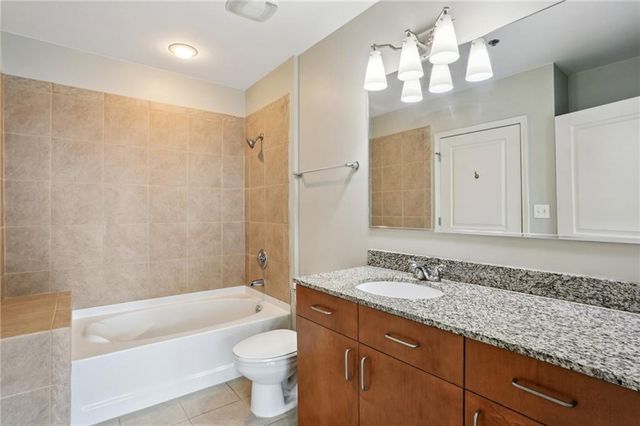 950 W Peachtree Street NW 1213, Atlanta, GA 30309