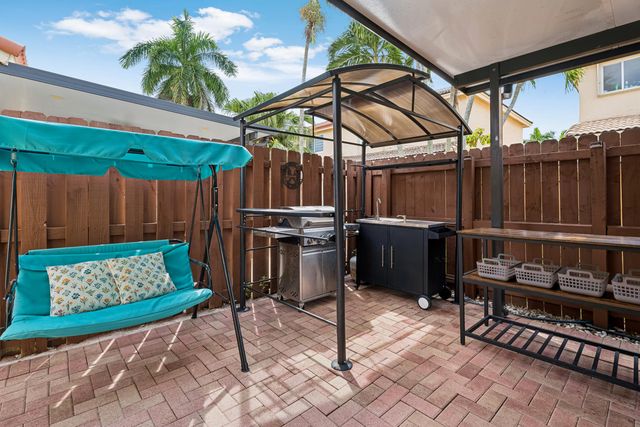 16416 SW 73rd Terrace 44, Miami, FL 33193