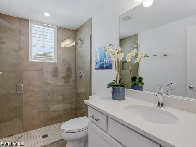 171 Indies DR E 101, Naples, FL 34114