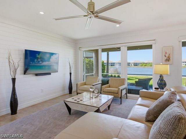 171 Indies DR E 101, Naples, FL 34114