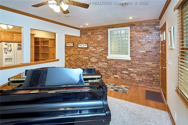 703 Laurel Road, Charleston, WV 25314