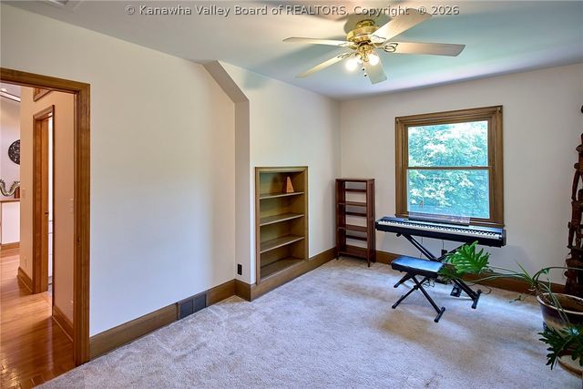 703 Laurel Road, Charleston, WV 25314