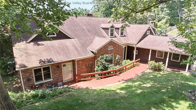 703 Laurel Road, Charleston, WV 25314