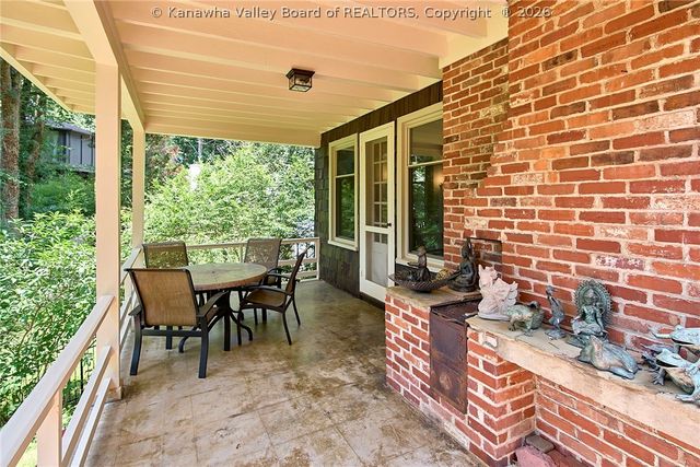 703 Laurel Road, Charleston, WV 25314