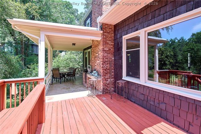703 Laurel Road, Charleston, WV 25314