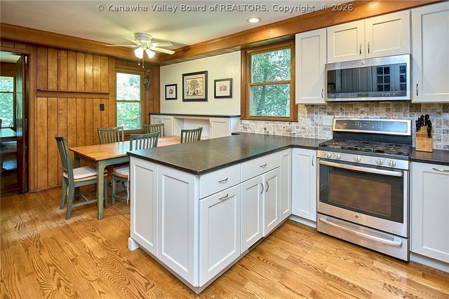 703 Laurel Road, Charleston, WV 25314
