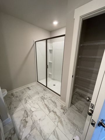 2220 Hospitality Ln, Murfreesboro, TN 37128