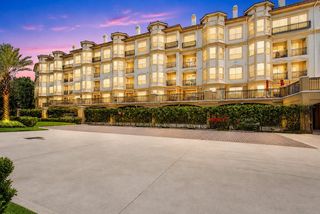 7575 Kirby Drive 1302, Houston, TX 77030