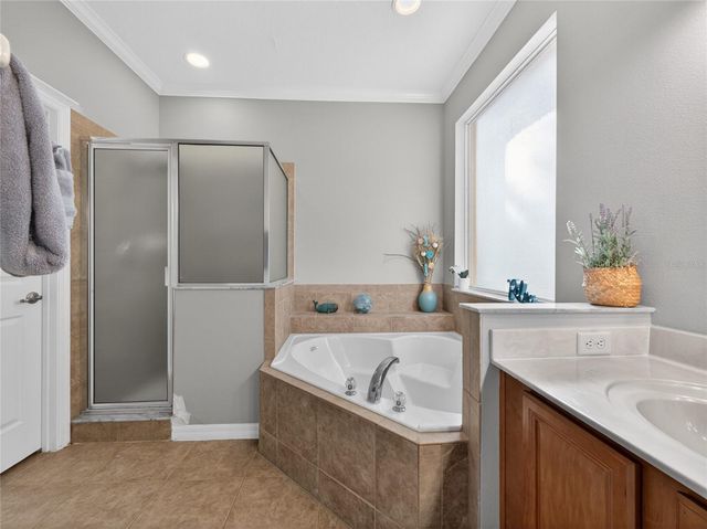 242 SOLANA CIRCLE, Davenport, FL 33897