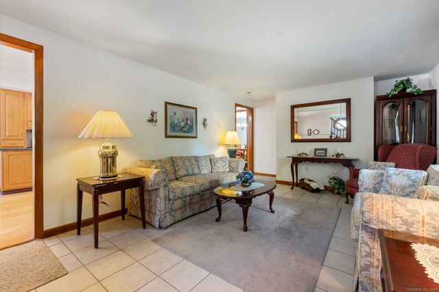 7 Little Fawn Trail, Haddam, CT 06441