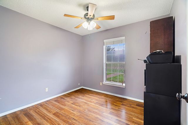 525 York Street, Paris, TX 75460