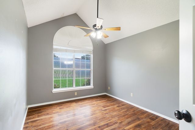 525 York Street, Paris, TX 75460