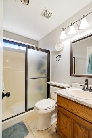 525 York Street, Paris, TX 75460