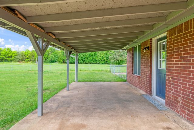 525 York Street, Paris, TX 75460