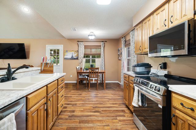 525 York Street, Paris, TX 75460