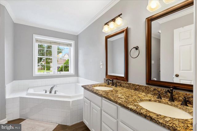 197 CREIGHTON CT, Martinsburg, WV 25404