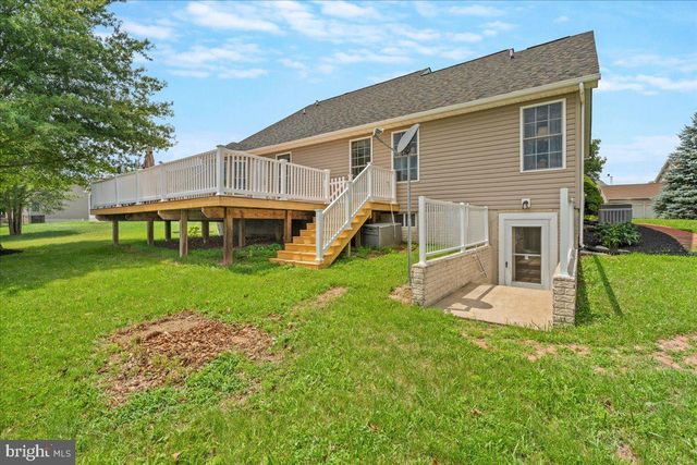 197 CREIGHTON CT, Martinsburg, WV 25404