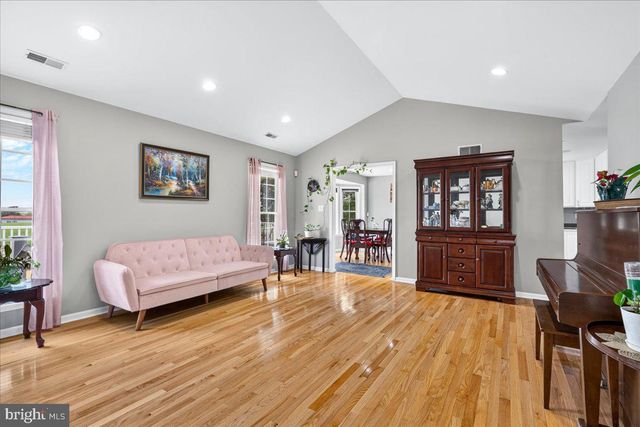 197 CREIGHTON CT, Martinsburg, WV 25404