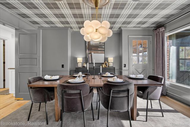 754 N Valley Chase Road, Bloomfield Hills, MI 48304