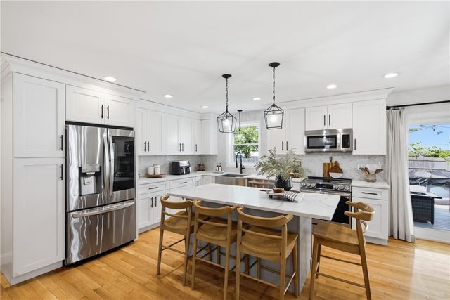 148 Hunts Avenue, Pawtucket, RI 02861