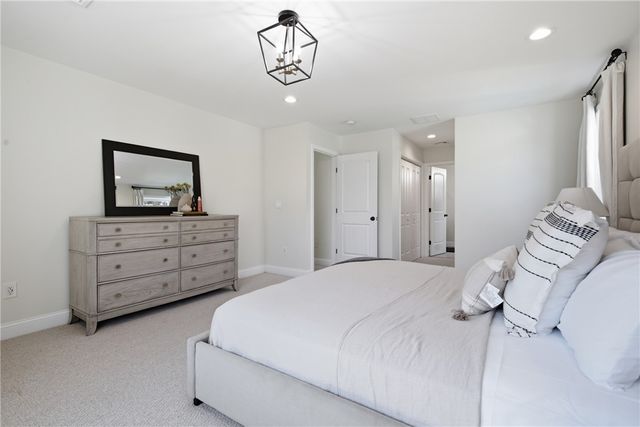 148 Hunts Avenue, Pawtucket, RI 02861