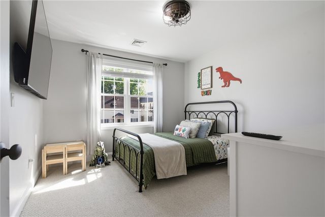 148 Hunts Avenue, Pawtucket, RI 02861