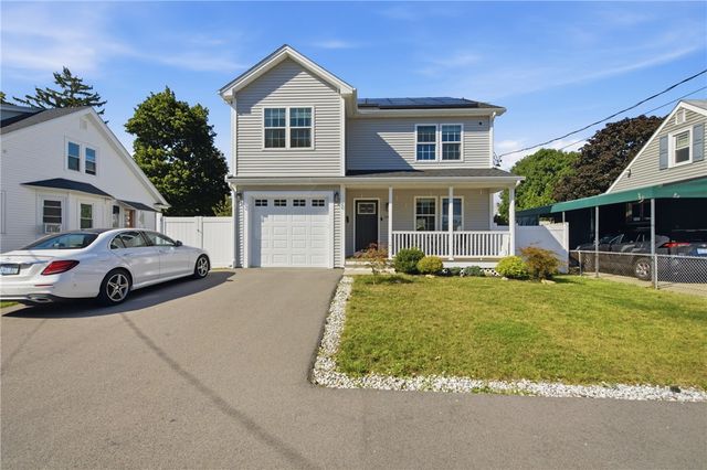 148 Hunts Avenue, Pawtucket, RI 02861