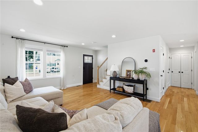 148 Hunts Avenue, Pawtucket, RI 02861