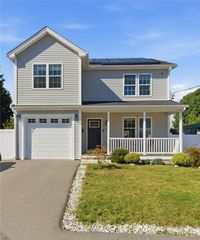 148 Hunts Avenue, Pawtucket, RI 02861