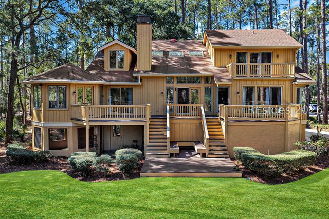 6 Loomis Ferry Rd, Hilton Head Island, SC 29928