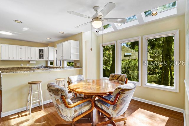 6 Loomis Ferry Rd, Hilton Head Island, SC 29928