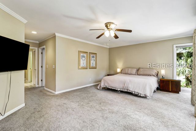 6 Loomis Ferry Rd, Hilton Head Island, SC 29928