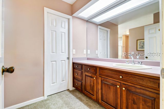 6 Loomis Ferry Rd, Hilton Head Island, SC 29928