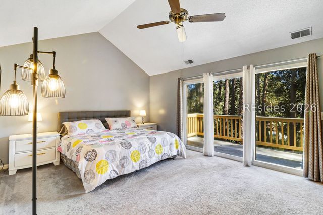 6 Loomis Ferry Rd, Hilton Head Island, SC 29928