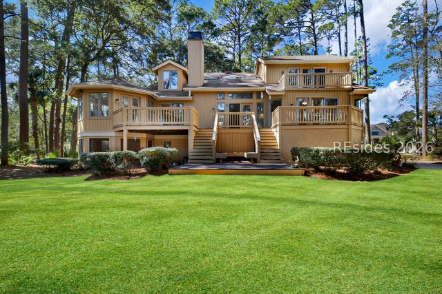 6 Loomis Ferry Rd, Hilton Head Island, SC 29928