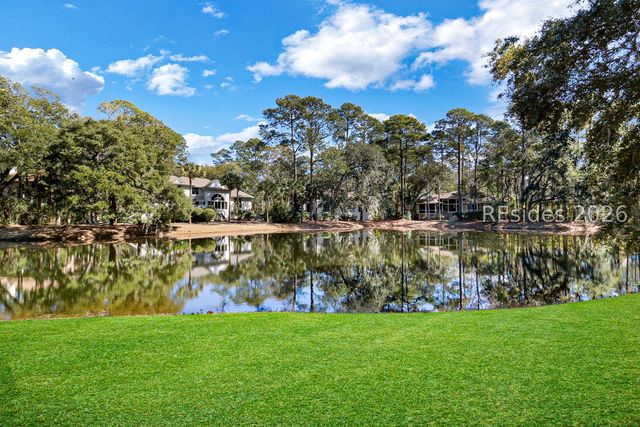 6 Loomis Ferry Rd, Hilton Head Island, SC 29928