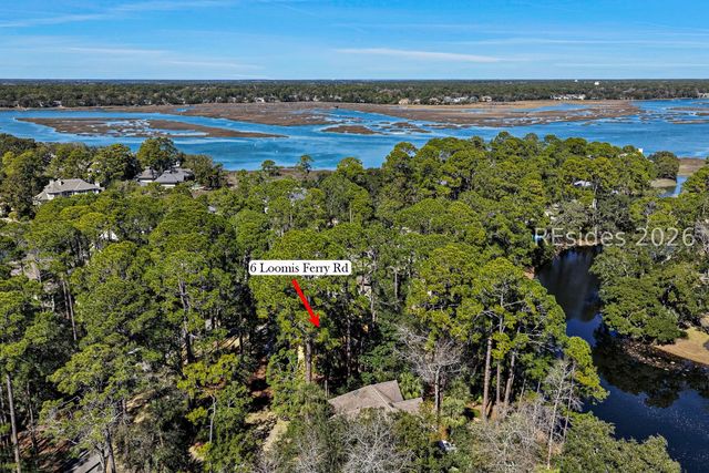6 Loomis Ferry Rd, Hilton Head Island, SC 29928