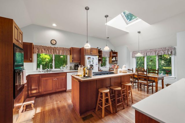 15 Hayward Lane, Orleans, MA 02653